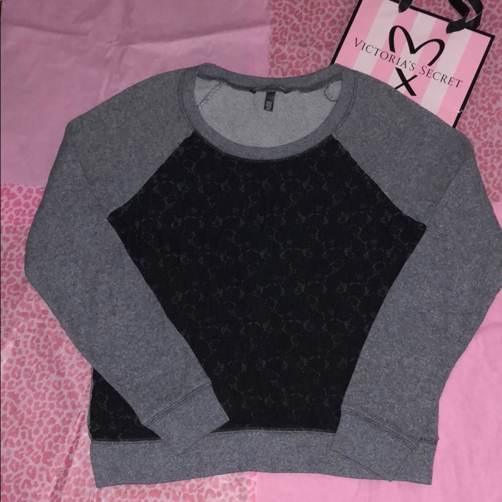 Vs lace sweatshirt